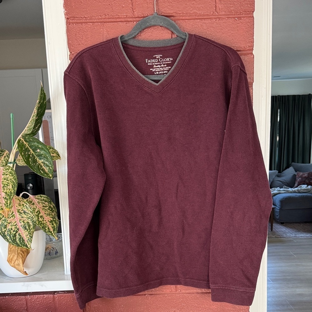 Faded Glory Men's Burgundy V-Neck Sweater Large